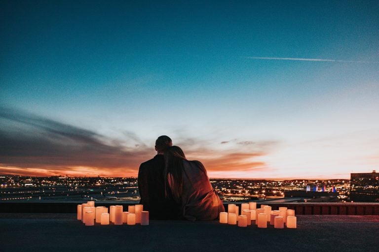 how to know you're falling in love