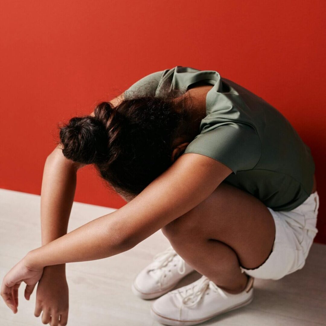 Girl With Insecurity 6 Signs of Insecurity in a Relationship You Should Never Ignore