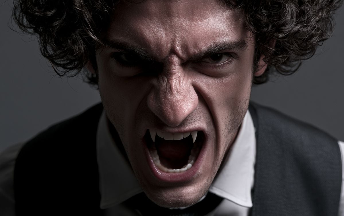 man disgused as vampire